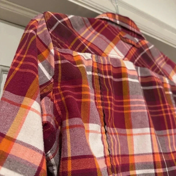 Deluth Trading Company cotton blend plaid flannel button down size M - Picture 5 of 7